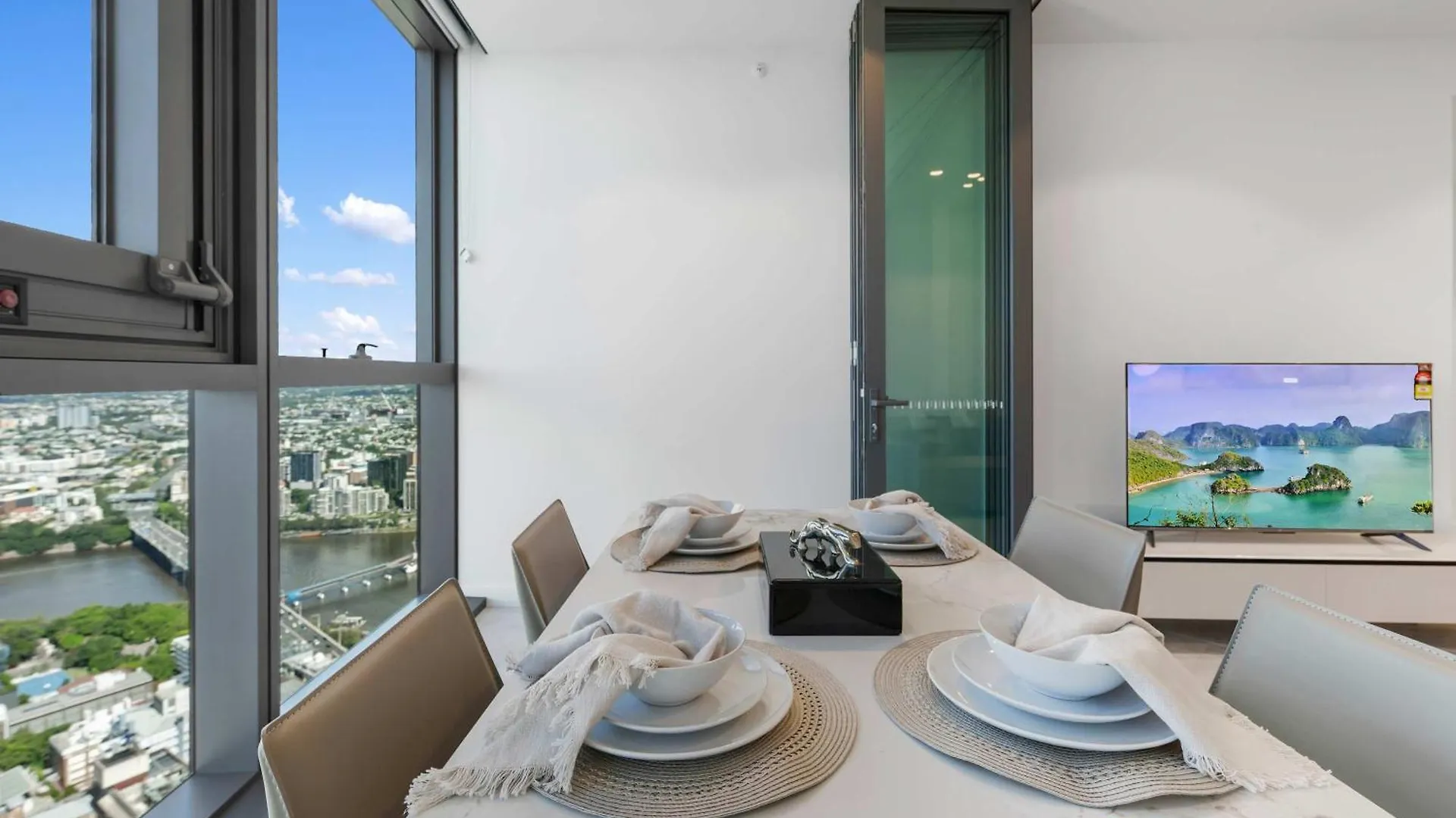 City Luxury Stay River & City Access Brisbane