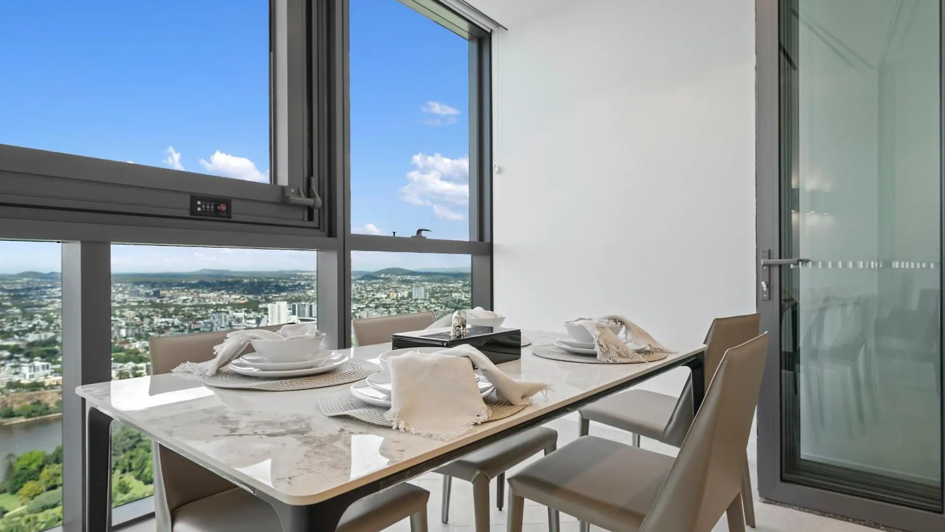 Daire City Luxury Stay River & City Access Brisbane Avustralya